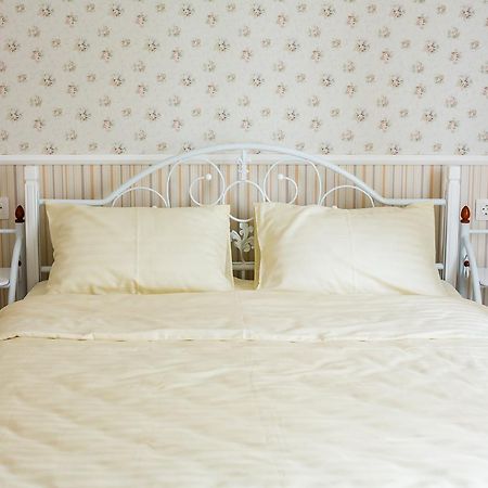 Lovely Apartment In The City Center Lviv Extérieur photo